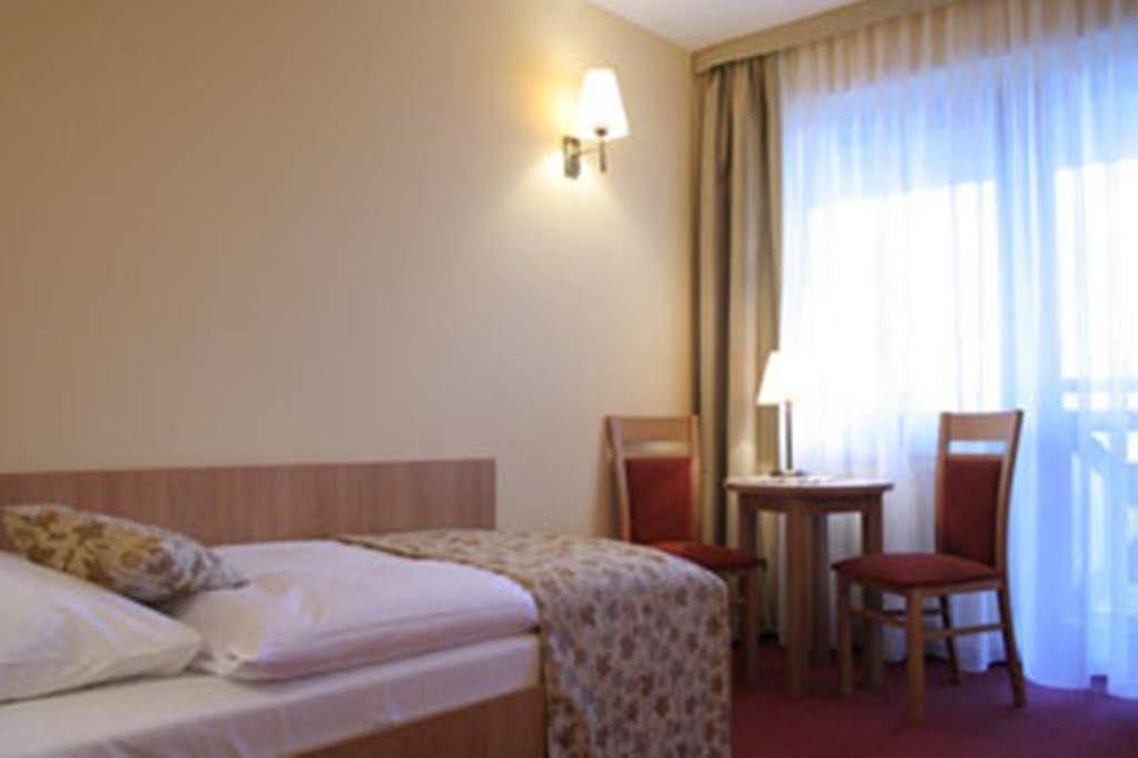 Ski Hotel Piwniczna-Zdroj المظهر الخارجي الصورة