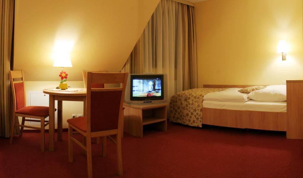 Ski Hotel Piwniczna-Zdroj المظهر الخارجي الصورة